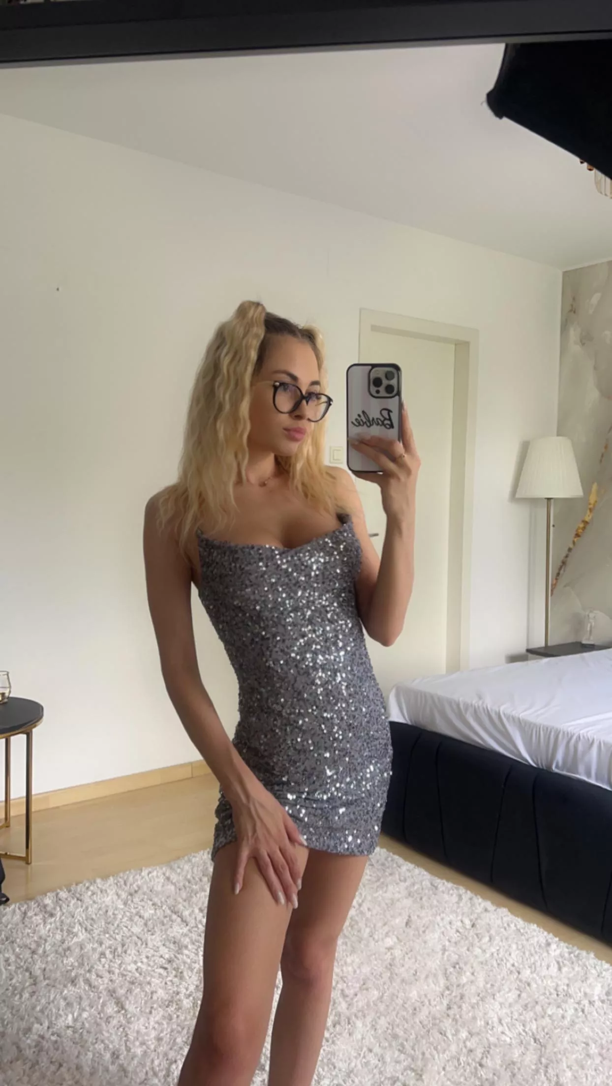 How would you rate me in this dress from 1 to 10? 😏 posted by RaReSxD_