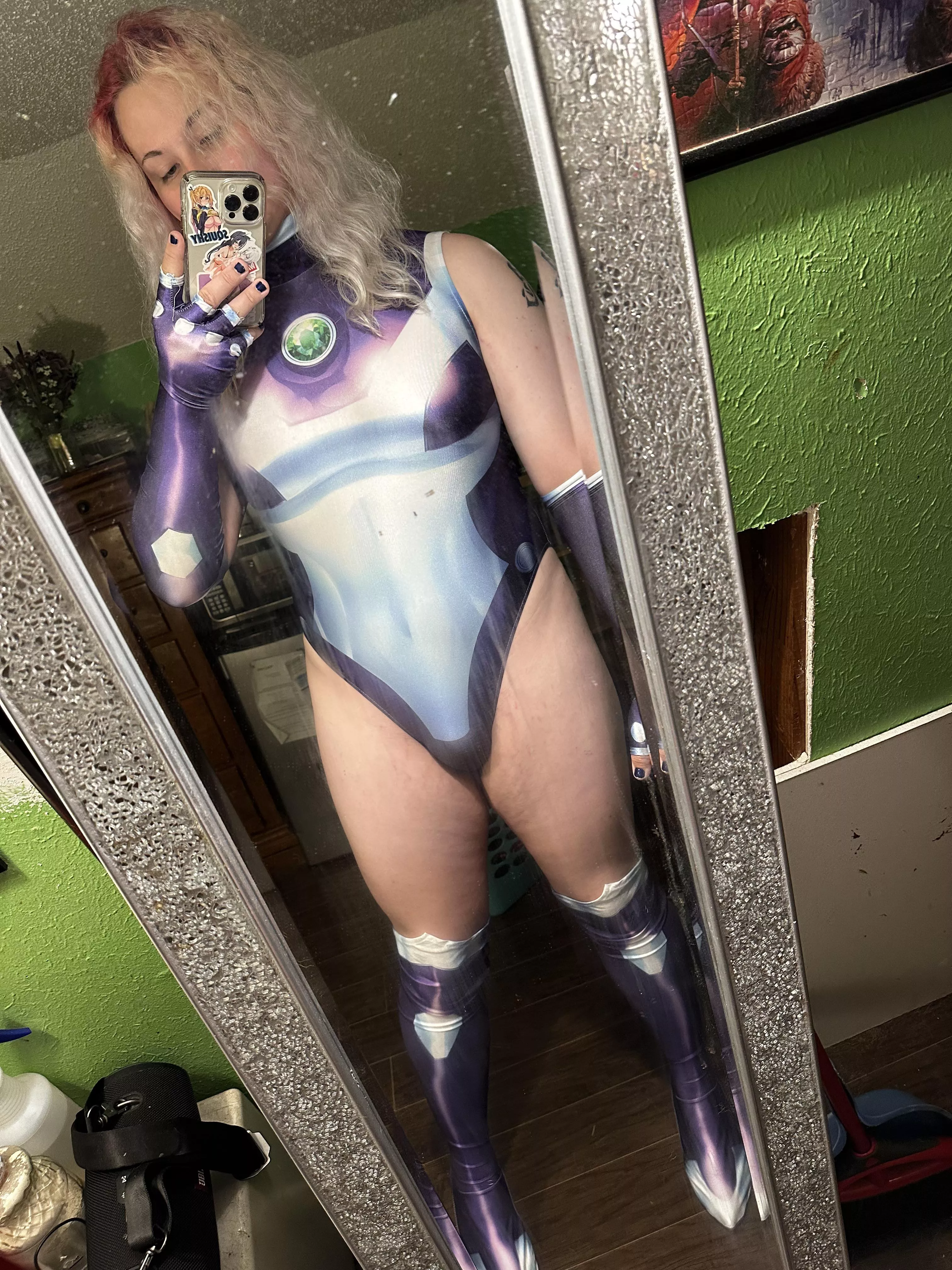 I got my starfire cosplay! posted by Kavantas666