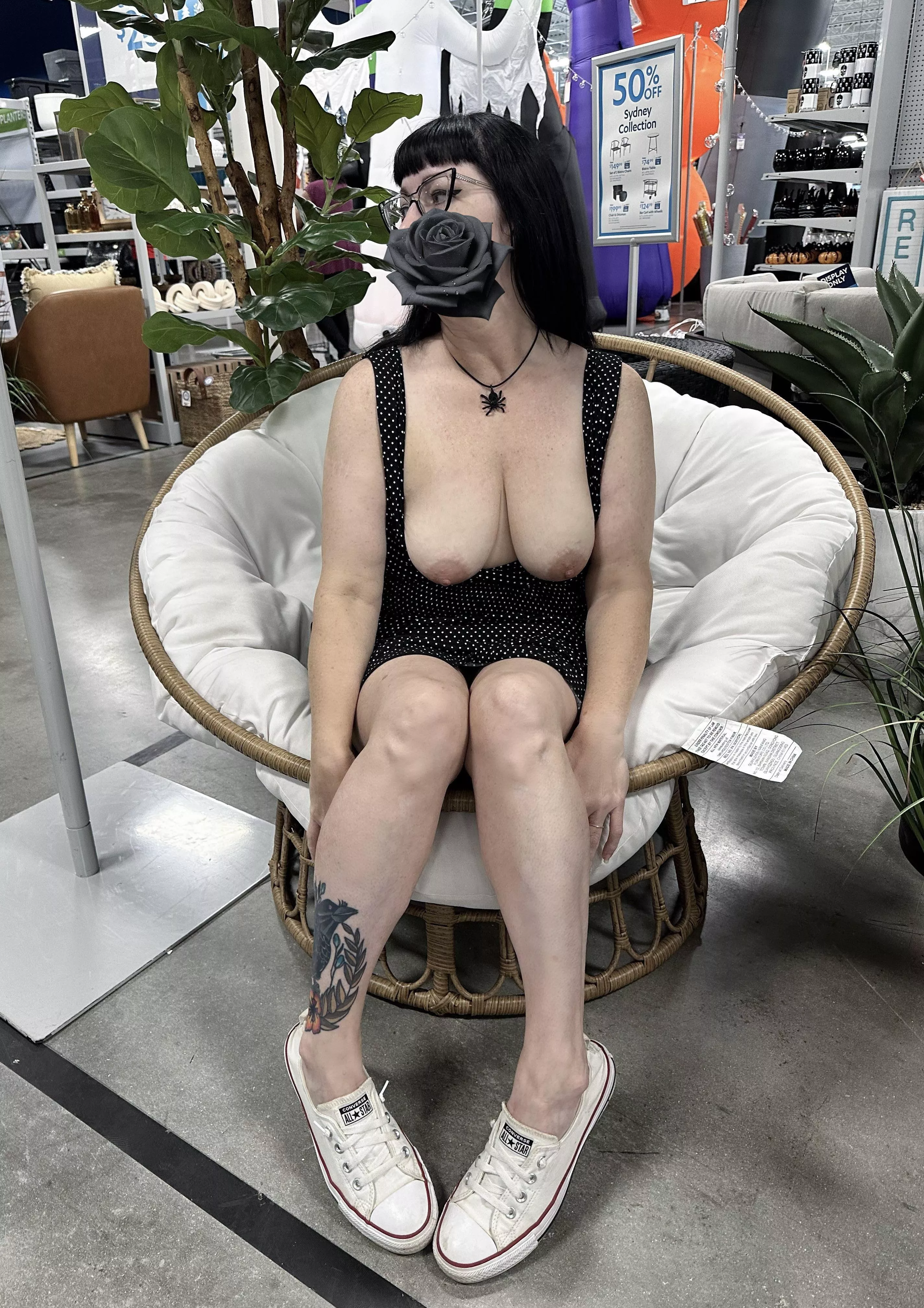 I try to make shopping fun by pulling my tits out 😁 posted by daddyslilboobutt