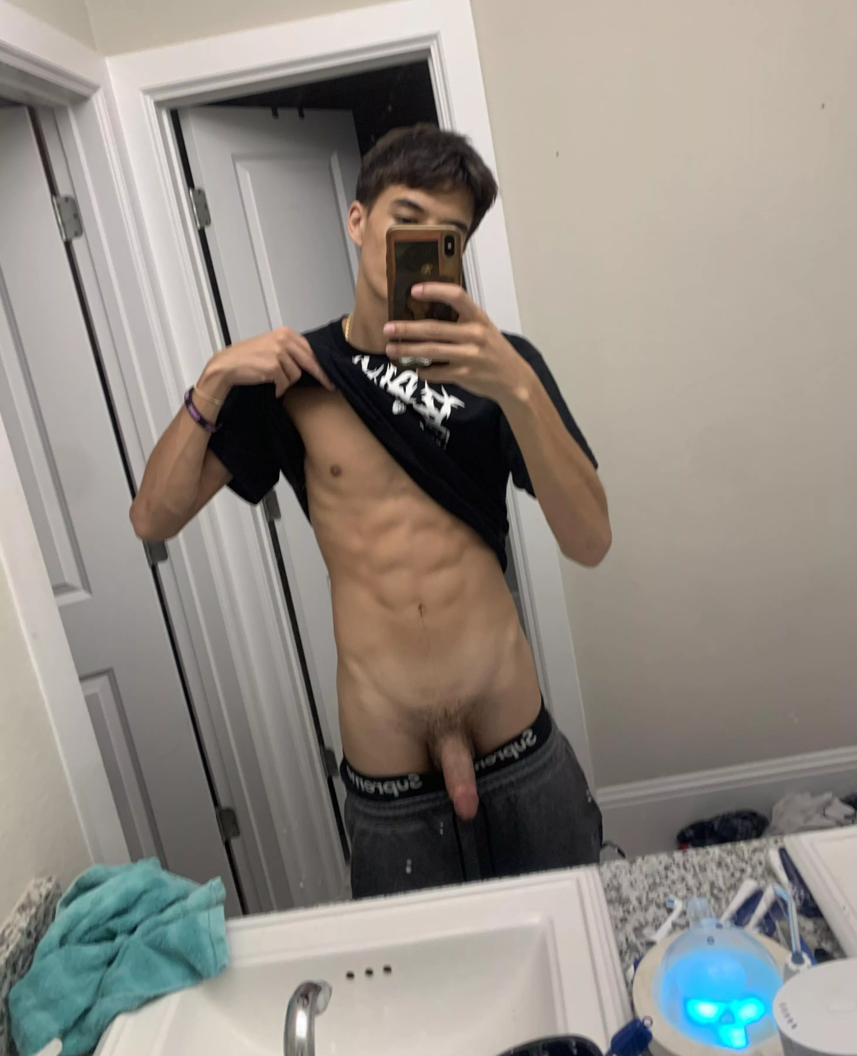 Interested in younger?😏 posted by houstondtf