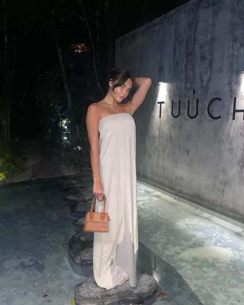 Let me be your hot date by KentBallard3