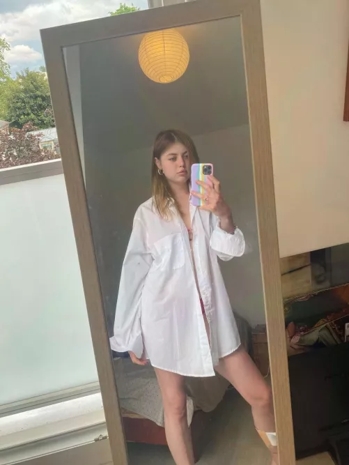 Lounging around, naked by zse2b1o2fc