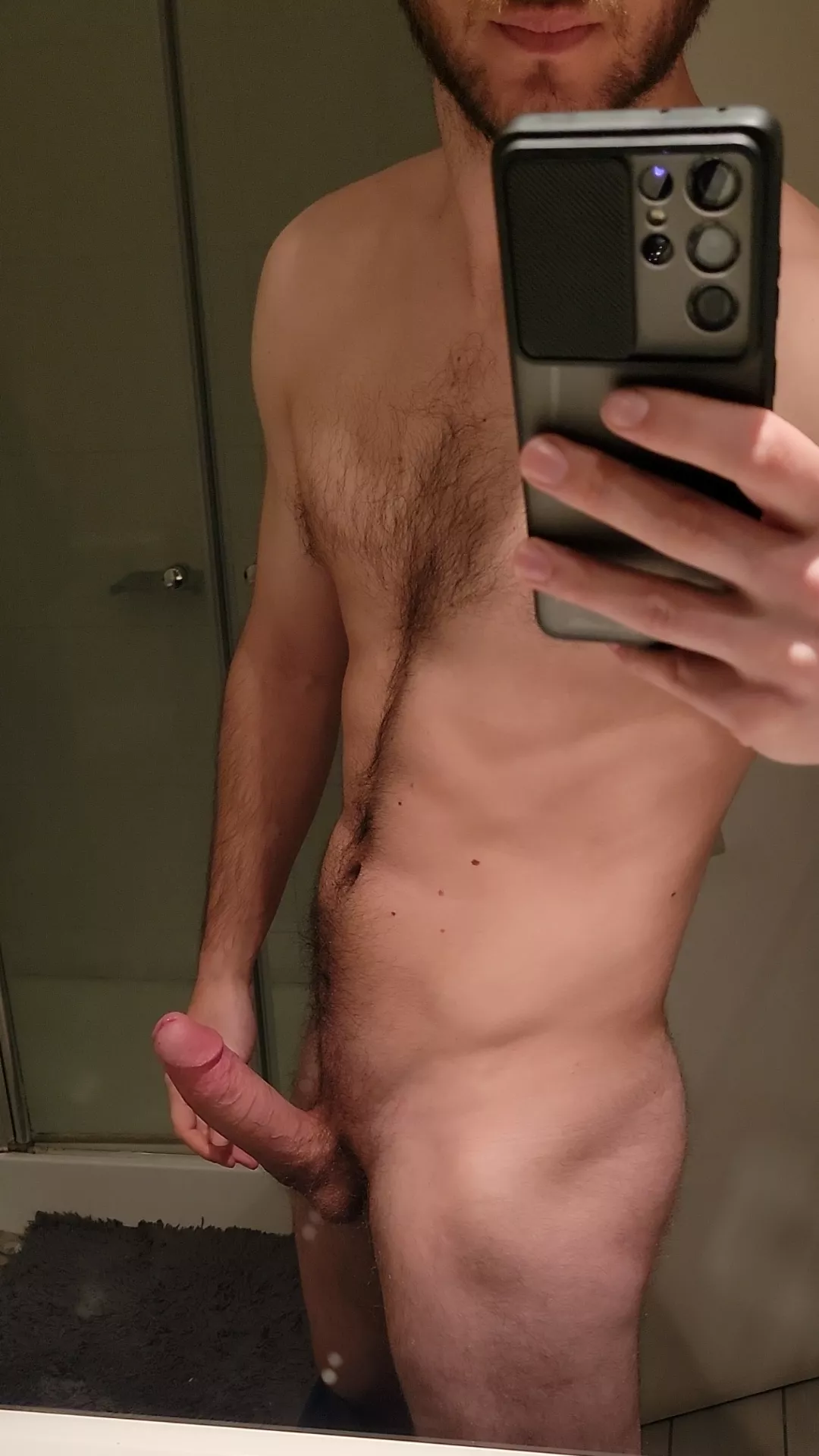 Rock hard (29) posted by Redd_ExTu