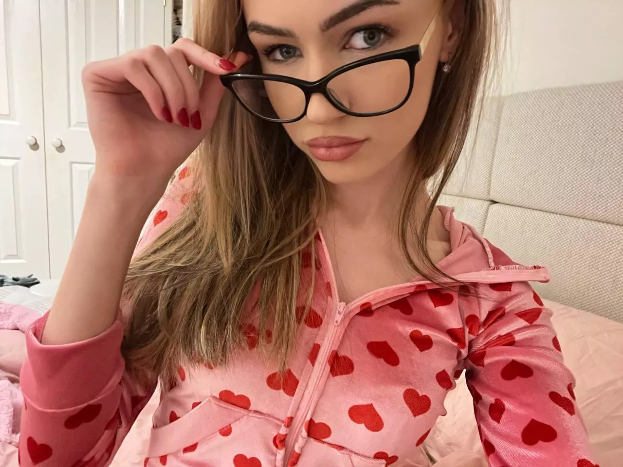 Staring into your soul posted by doll_eyesblue