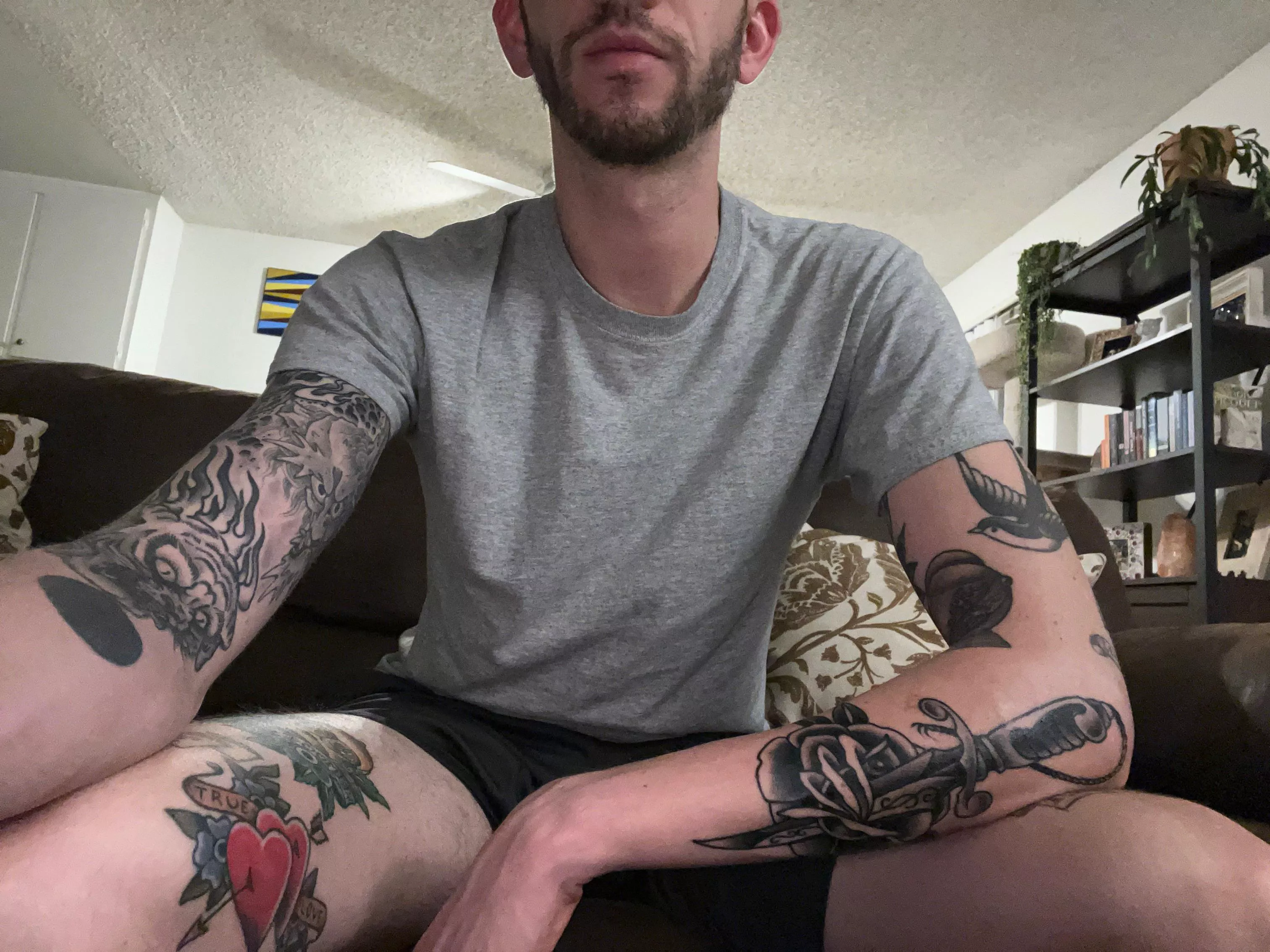 Tall, thin, tattooed. 🙂 posted by Southern-Magician-10