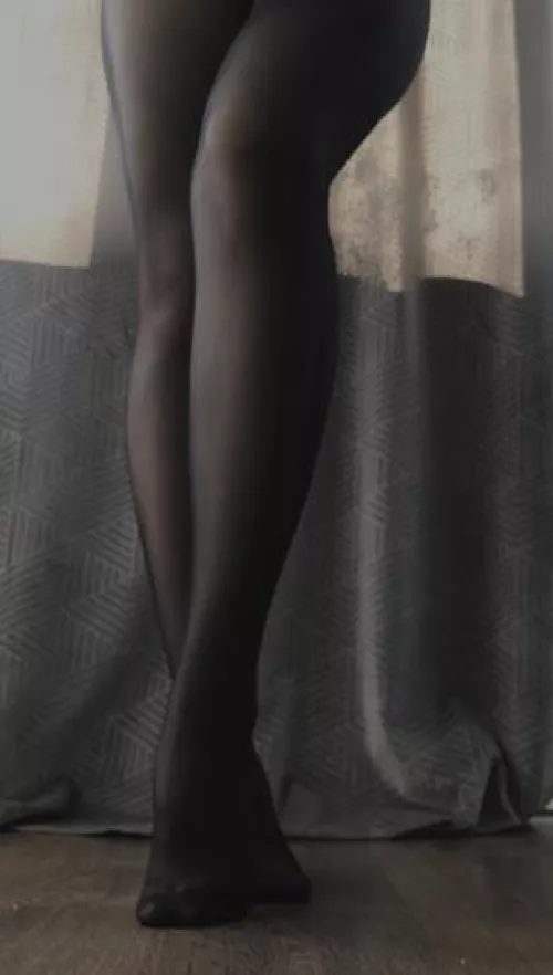 Time to sniff my pantyhose by iamliiaa