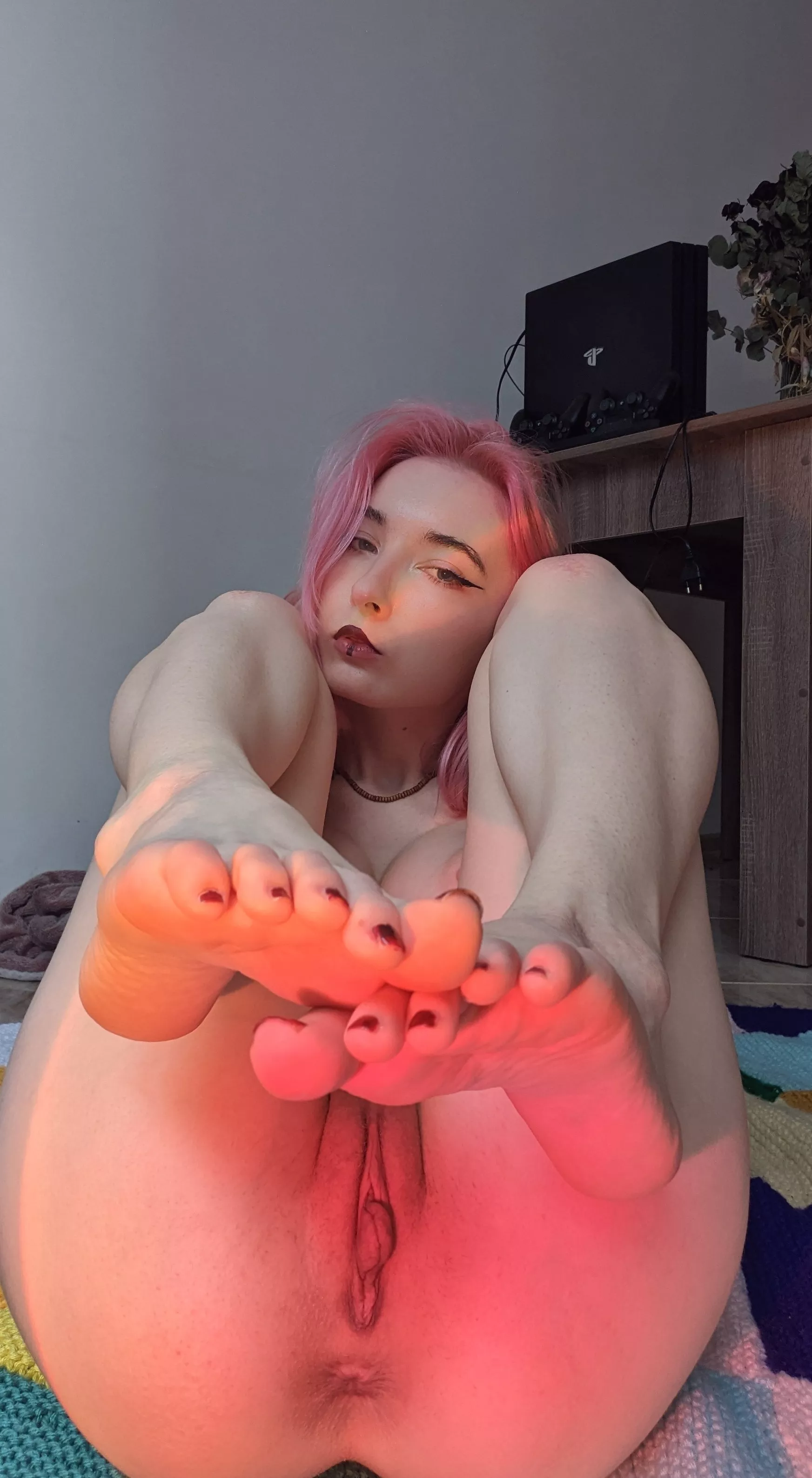 Will you creampie me? Yes or no? posted by Delicategrey