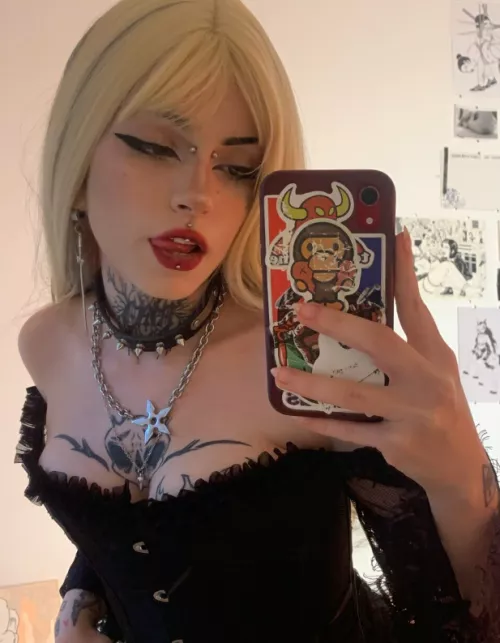 Would you date a girl like me? by Nail-Popular