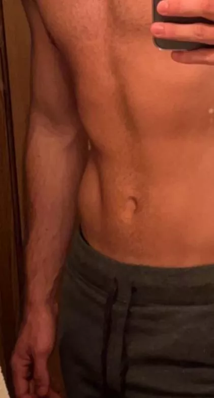 20 m us / who wants to help me Cum on live? Add my Snapchat @benndovver96 posted by k2003r