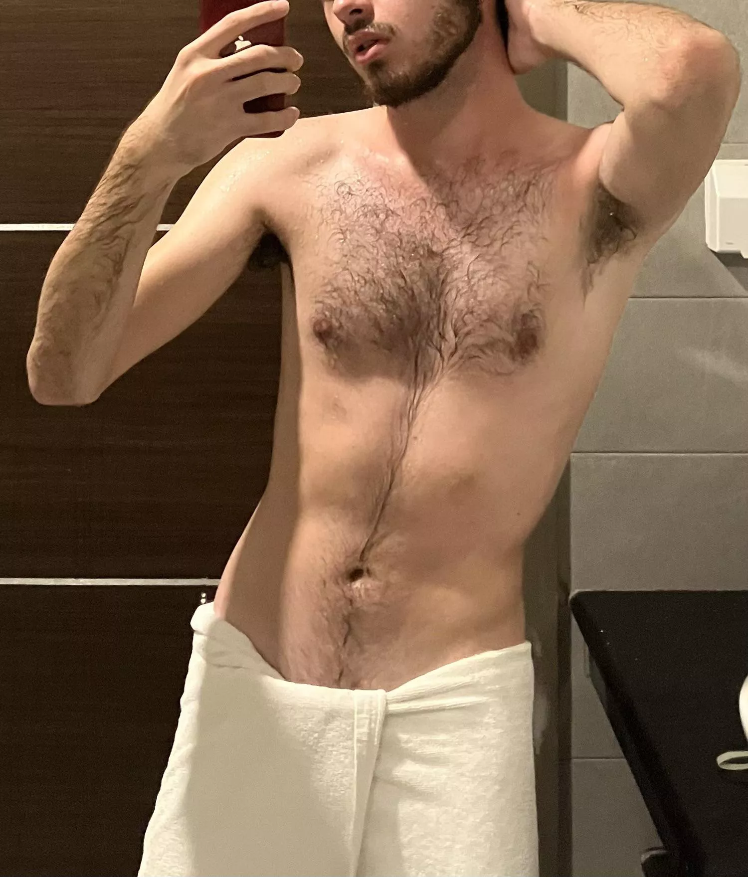 (21m) should i start calling myself an otter or not yet? posted by mgv-