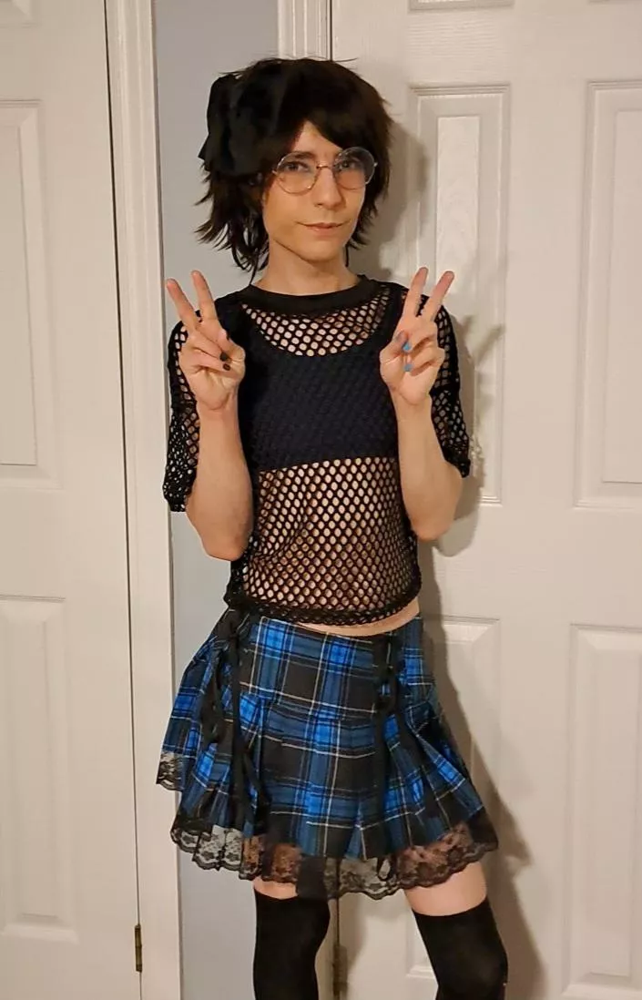 A femboy! Will you keep him or double him and give to the next person? posted by Comfy_Ellie