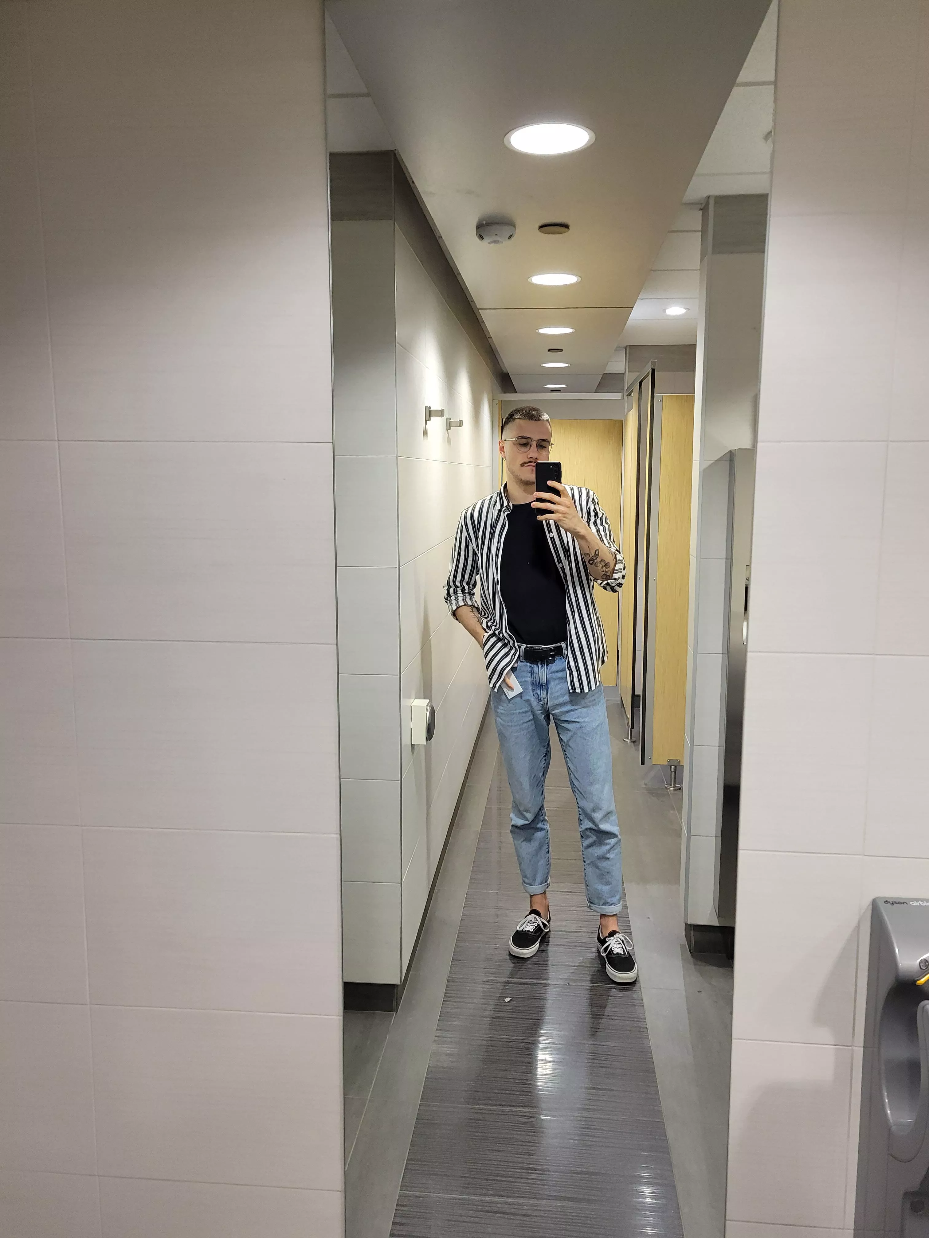 Another day at the office, another selfie posted by b_ch_