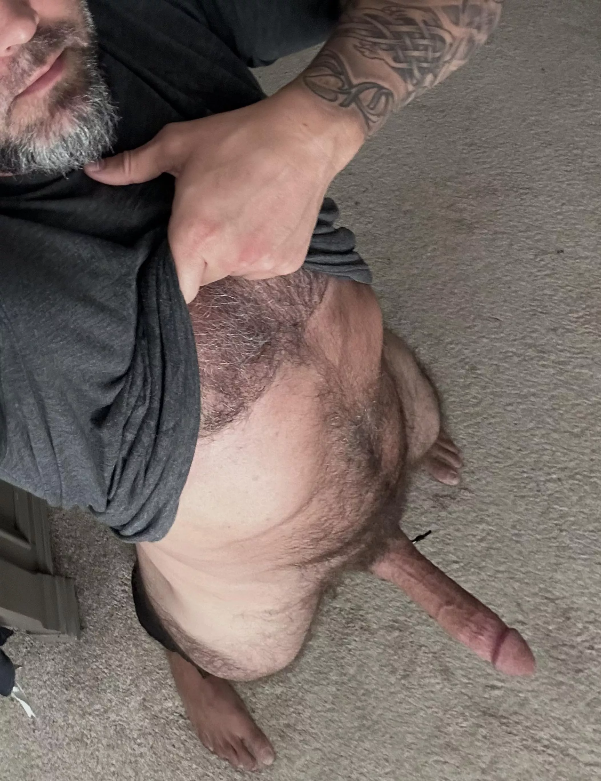 Back from working out. Would u hit on your dads (46)yr old best friend if u saw him staring at u at the gym? posted by CarolinaDilf