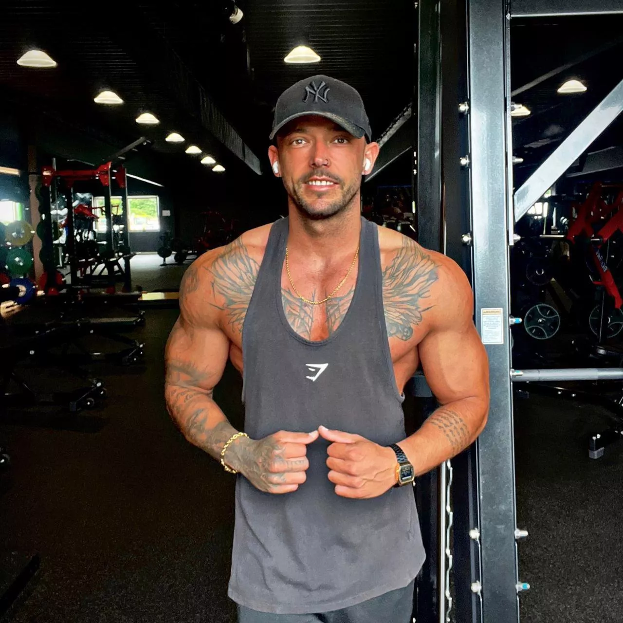 Basic gym pic [33] posted by Sufficient_Spare2041