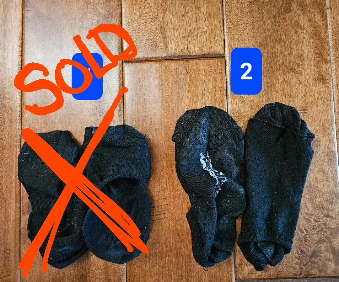 Disney world socks posted by BarefootEmma