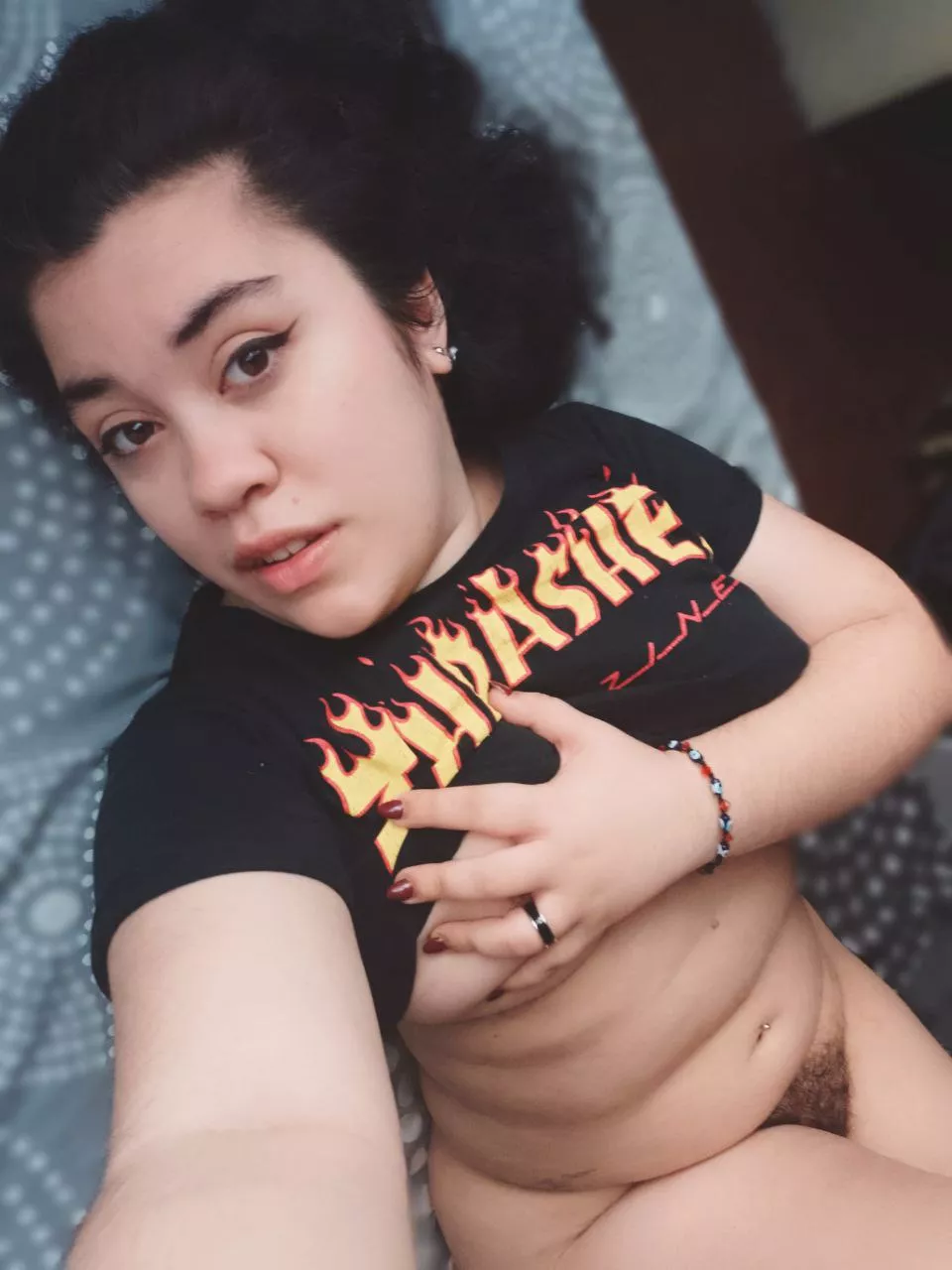 Do u like this hairy goddess? posted by Lilaa73