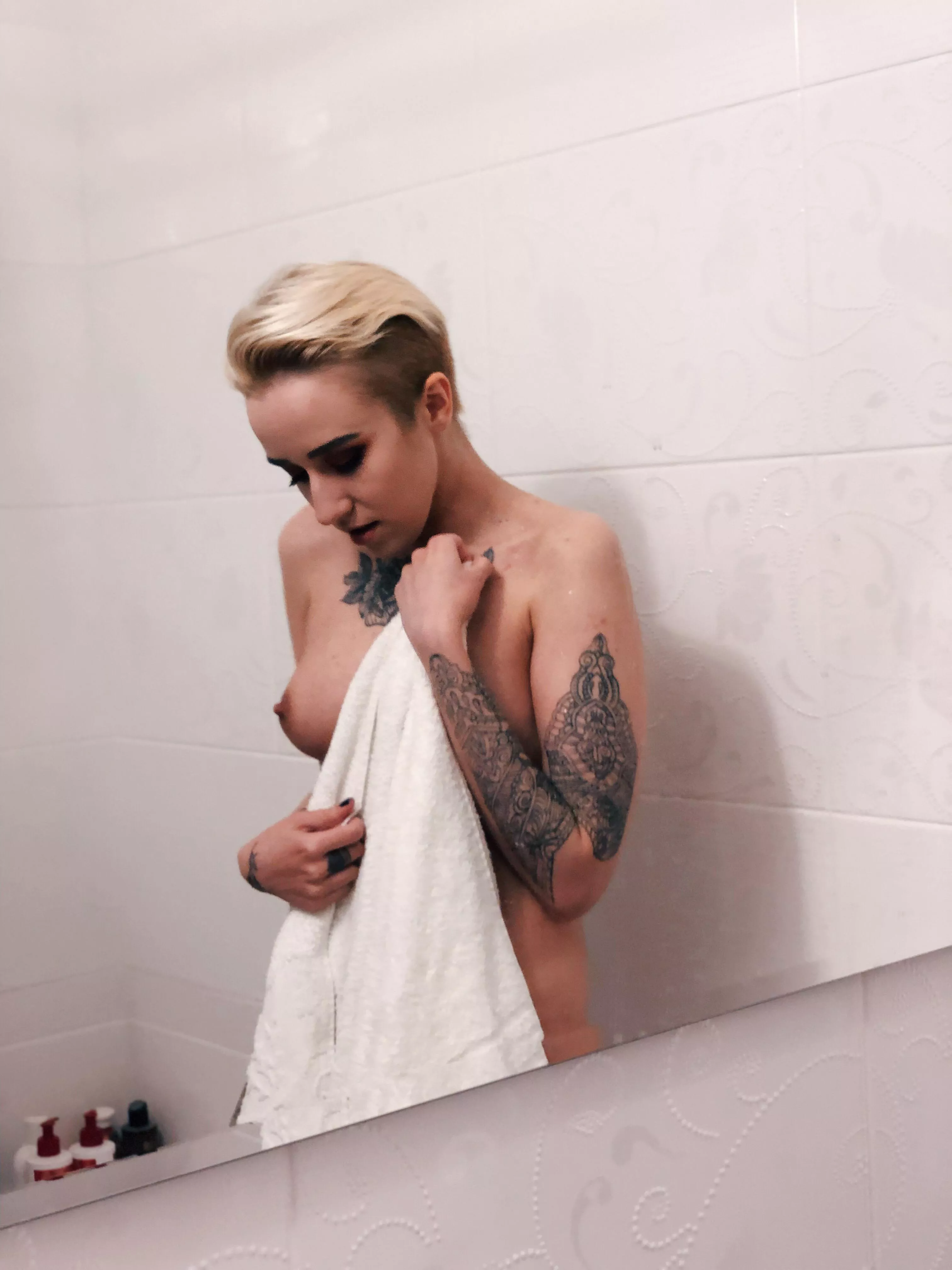 Freash from the shower posted by nikaxreznik