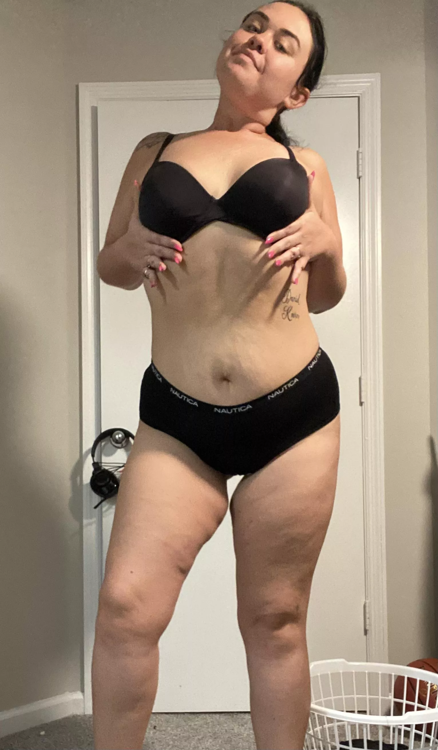 Fuck me like my husband won’t posted by _xnicoletteex_