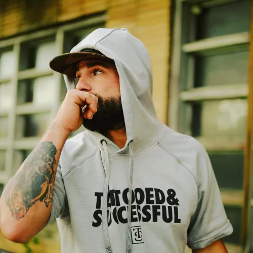 I'm too hot and serious by sexypantsa_