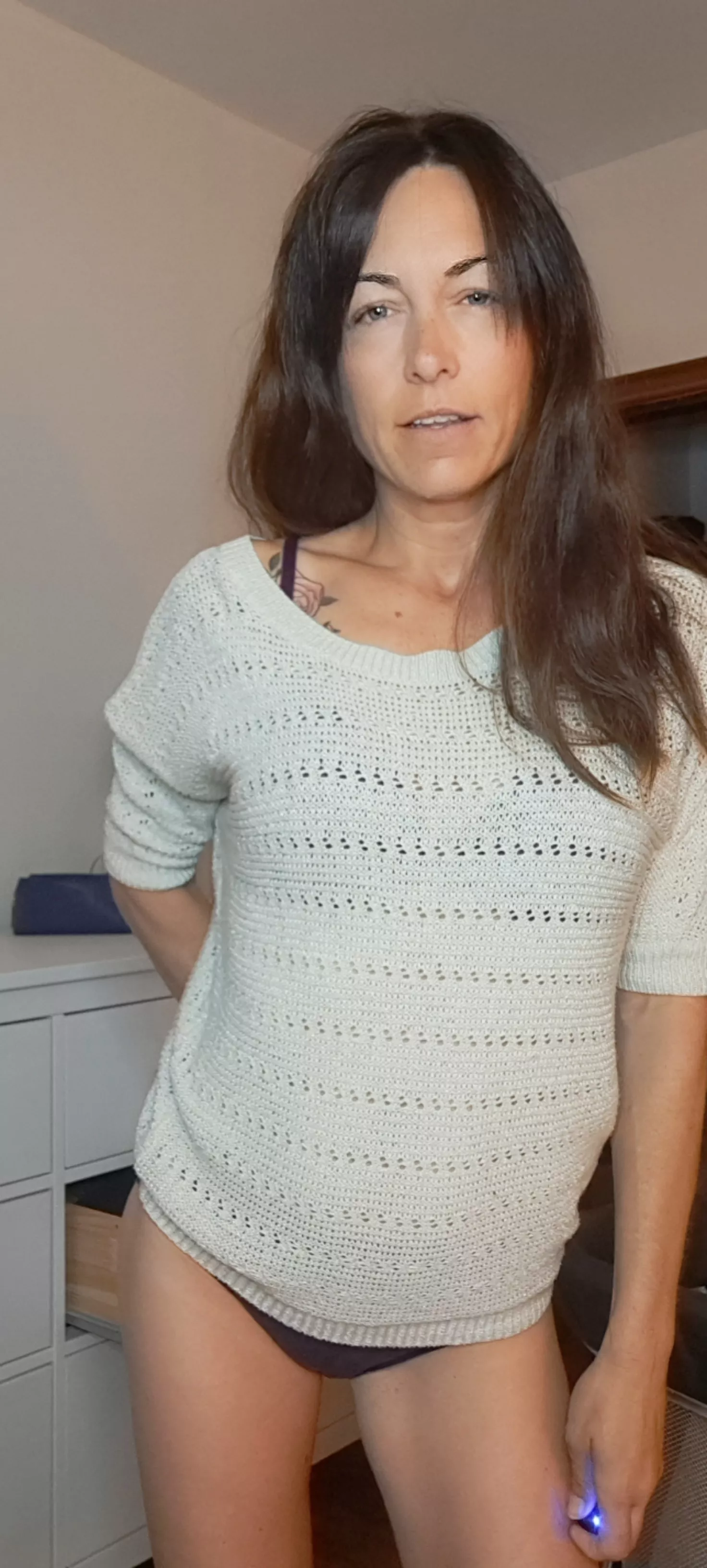 Just a horny mom, waiting on something new to interest me :) posted by Violet_baddie