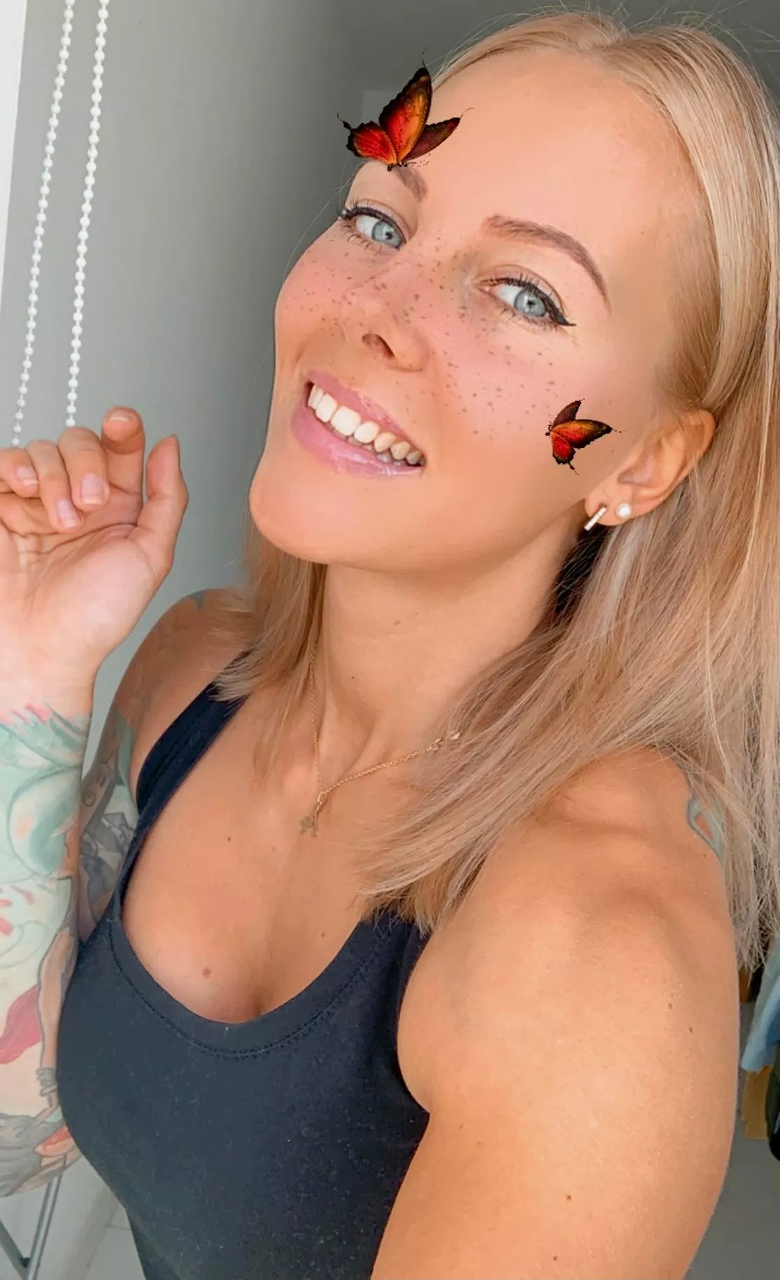 Just wanted to say hi 😚 posted by sagittarinaofficial