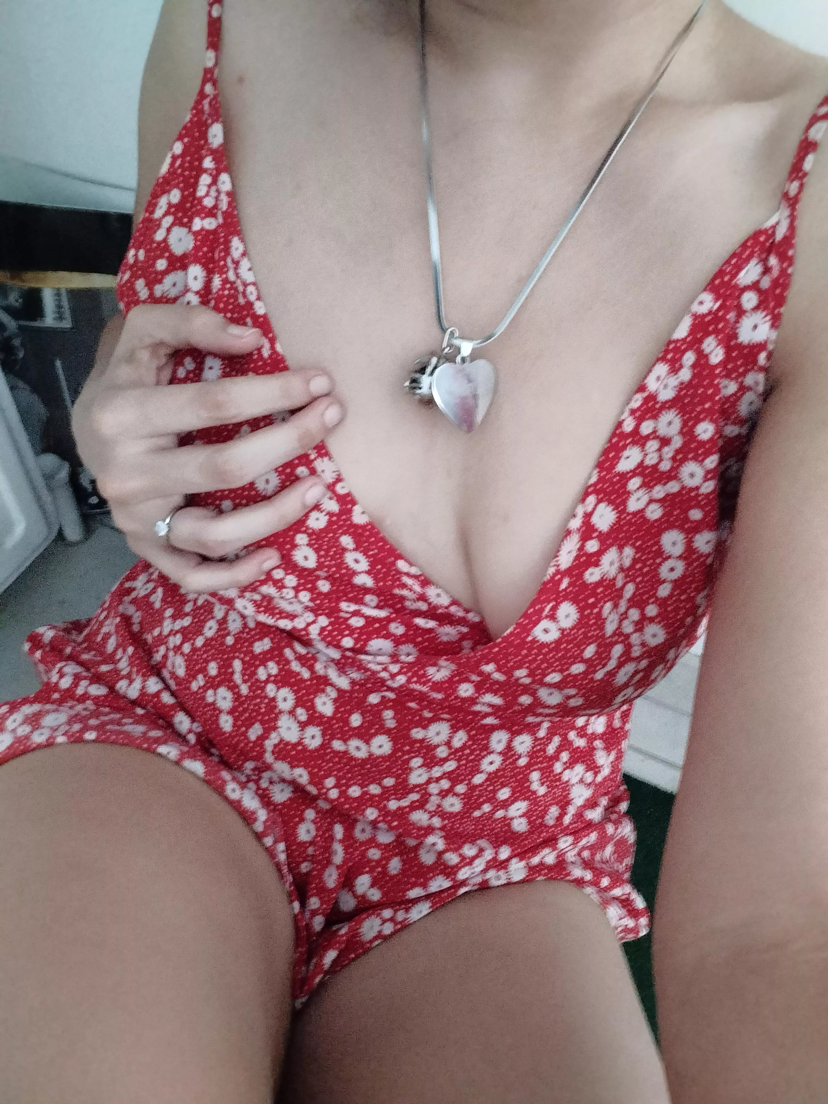 Married yet ready to cheat 😈 posted by VeronicaQOS