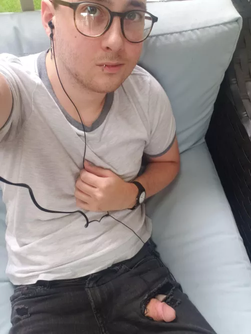 My dick always sticks out whenever i wear these pants by drinkingupthe