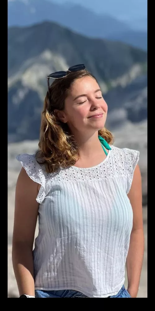 Visible bikini lines by b_mylo