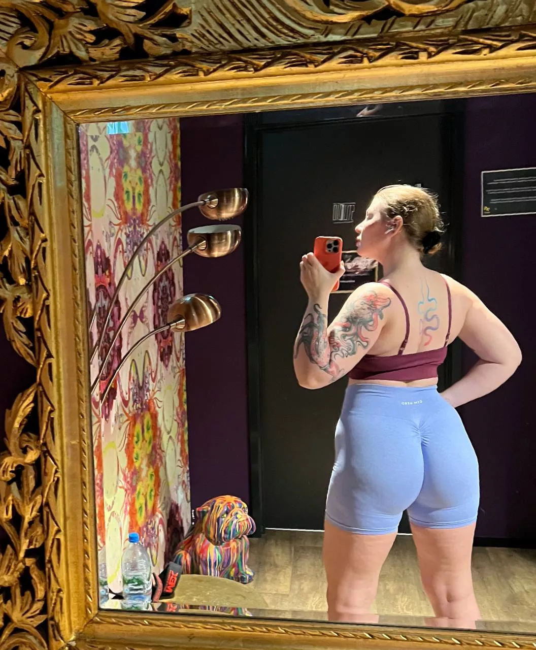 What is ur favorite color of pants? posted by cyberrrgirl