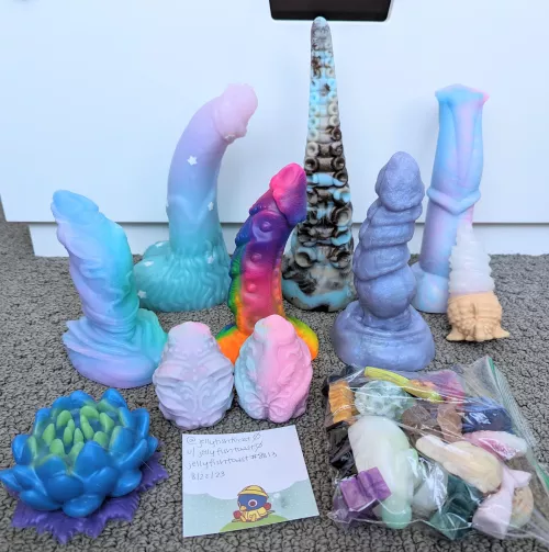 [WTS] discounts for bundles! by jellyfishtoast0