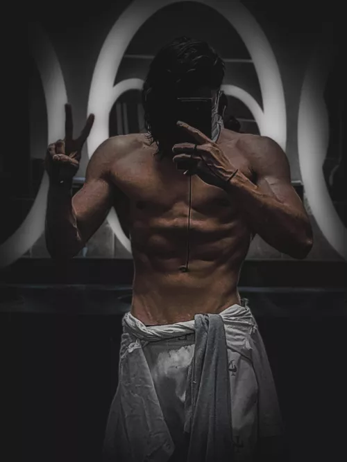 Also, hi!🖤✌️ by Square-Ad-243