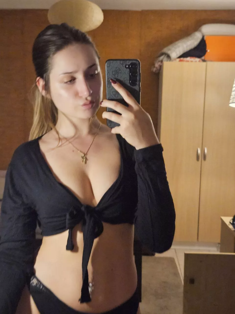 am i your type with no makeup posted by Massivebubu69