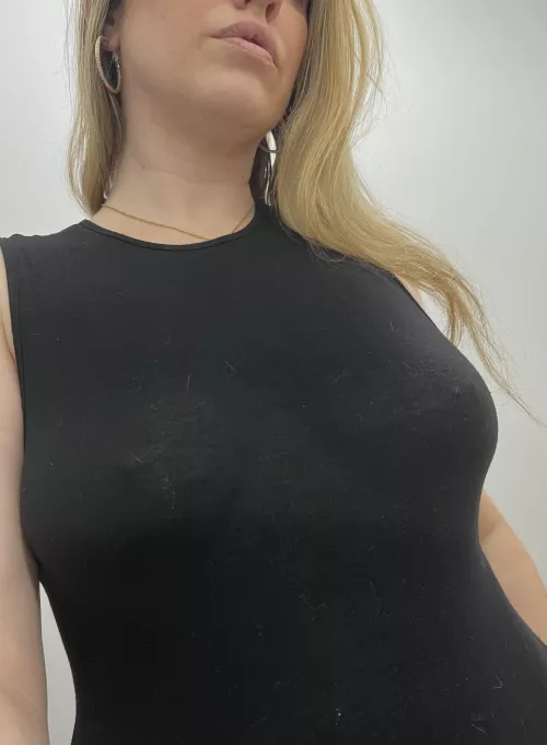 Another day to tease my coworkers [F40] by Teelee222