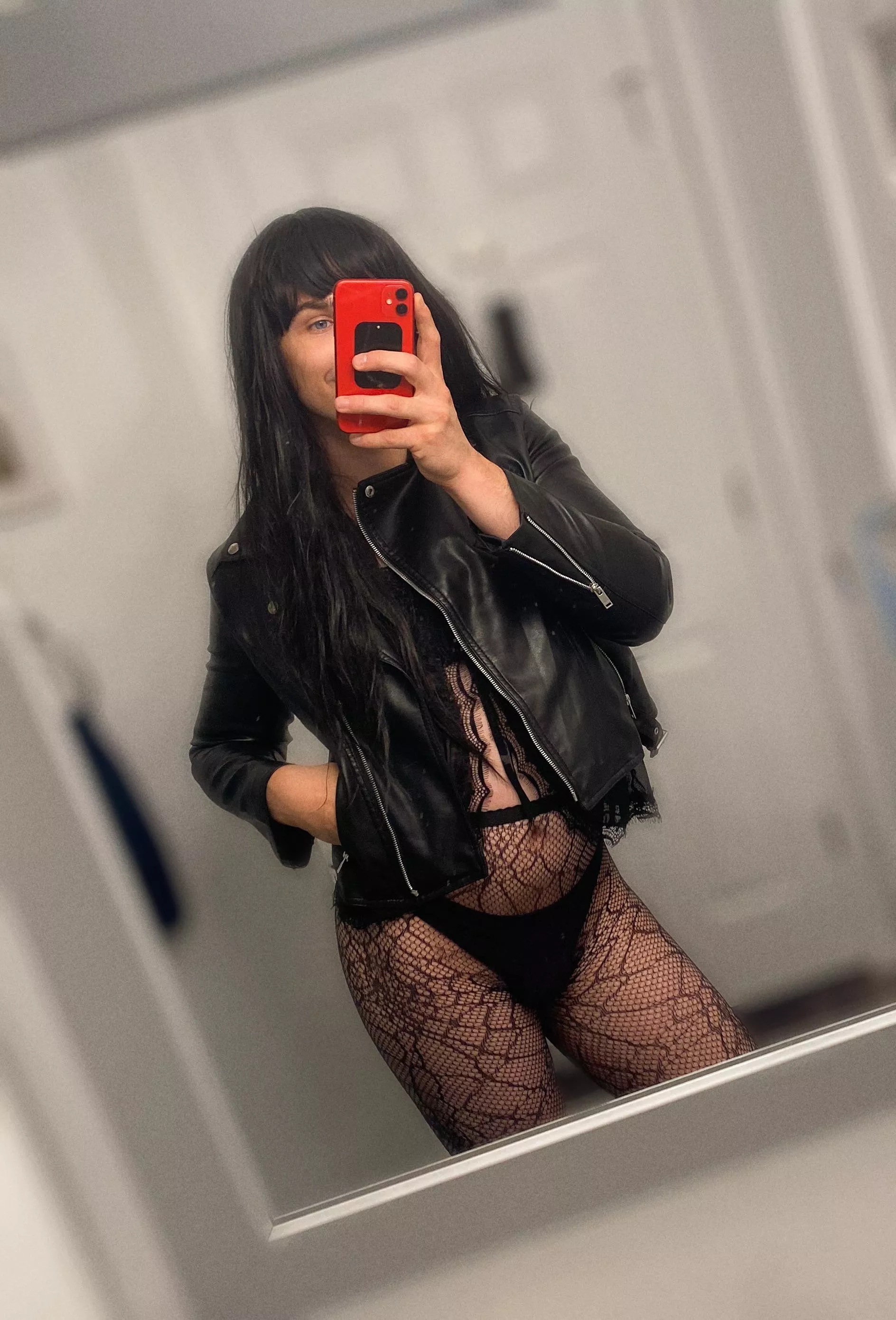 be honest and tell me how this looks! posted by Maddattheworldcd