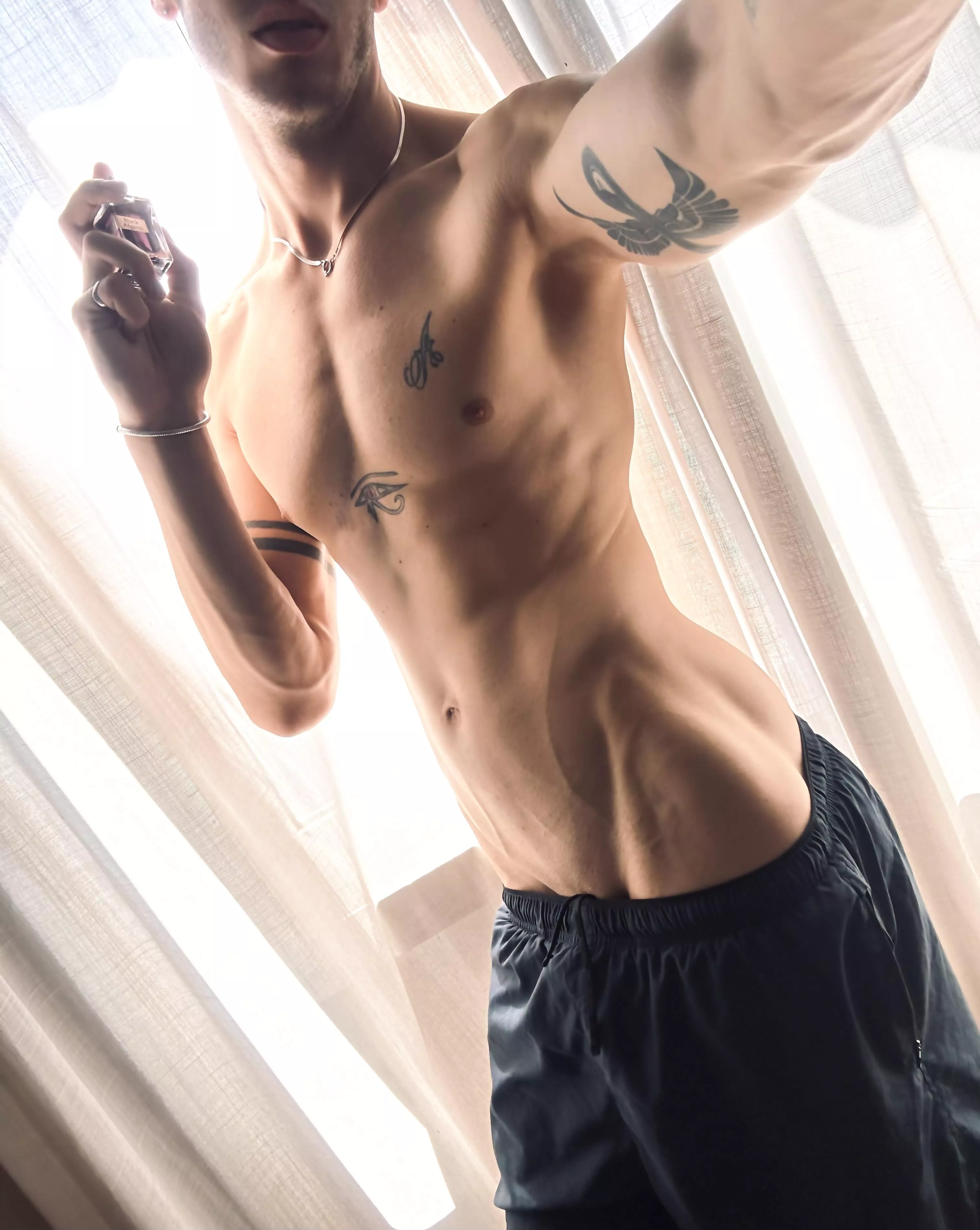 Black afgano 🔥🖤 posted by MessyTop23