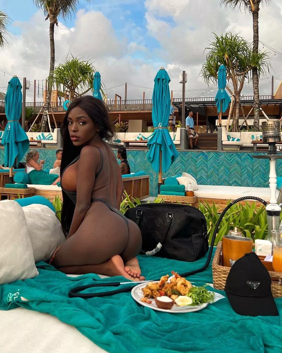 can you handle this big tits with a big ass? posted by Ebonygirlfrienddd