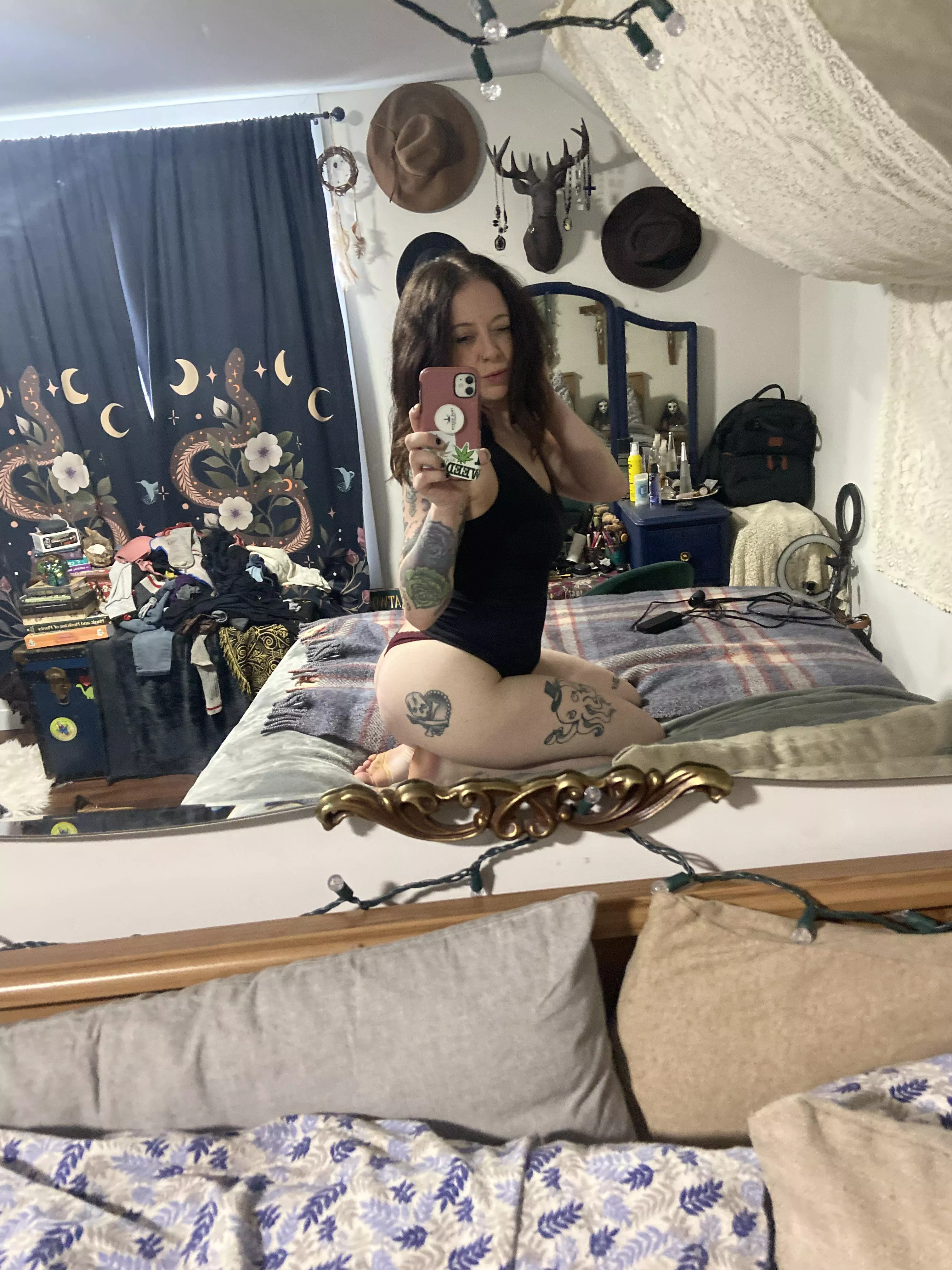 Coming to play ? posted by marketsquarepigeon