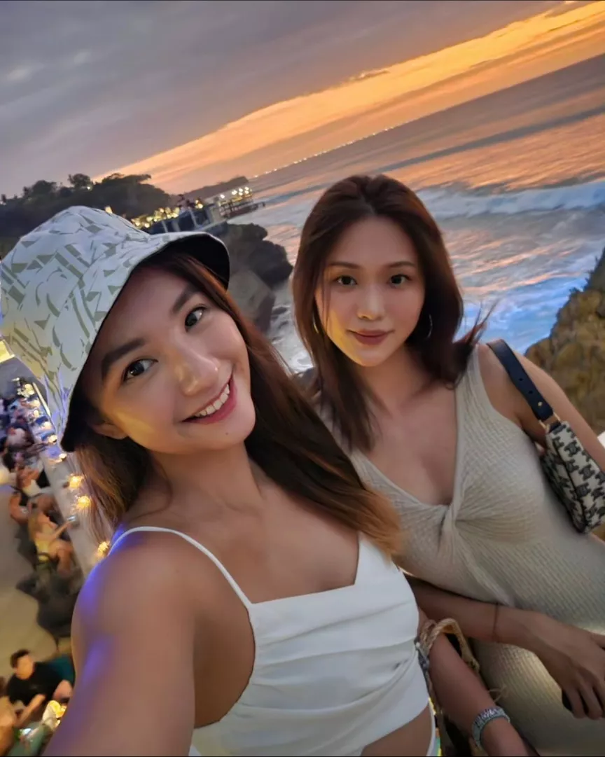 Cute asians posted by angizni