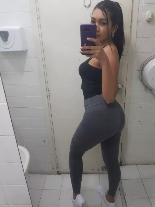 Ever wondered what stories a woman might whisper? by Suicient