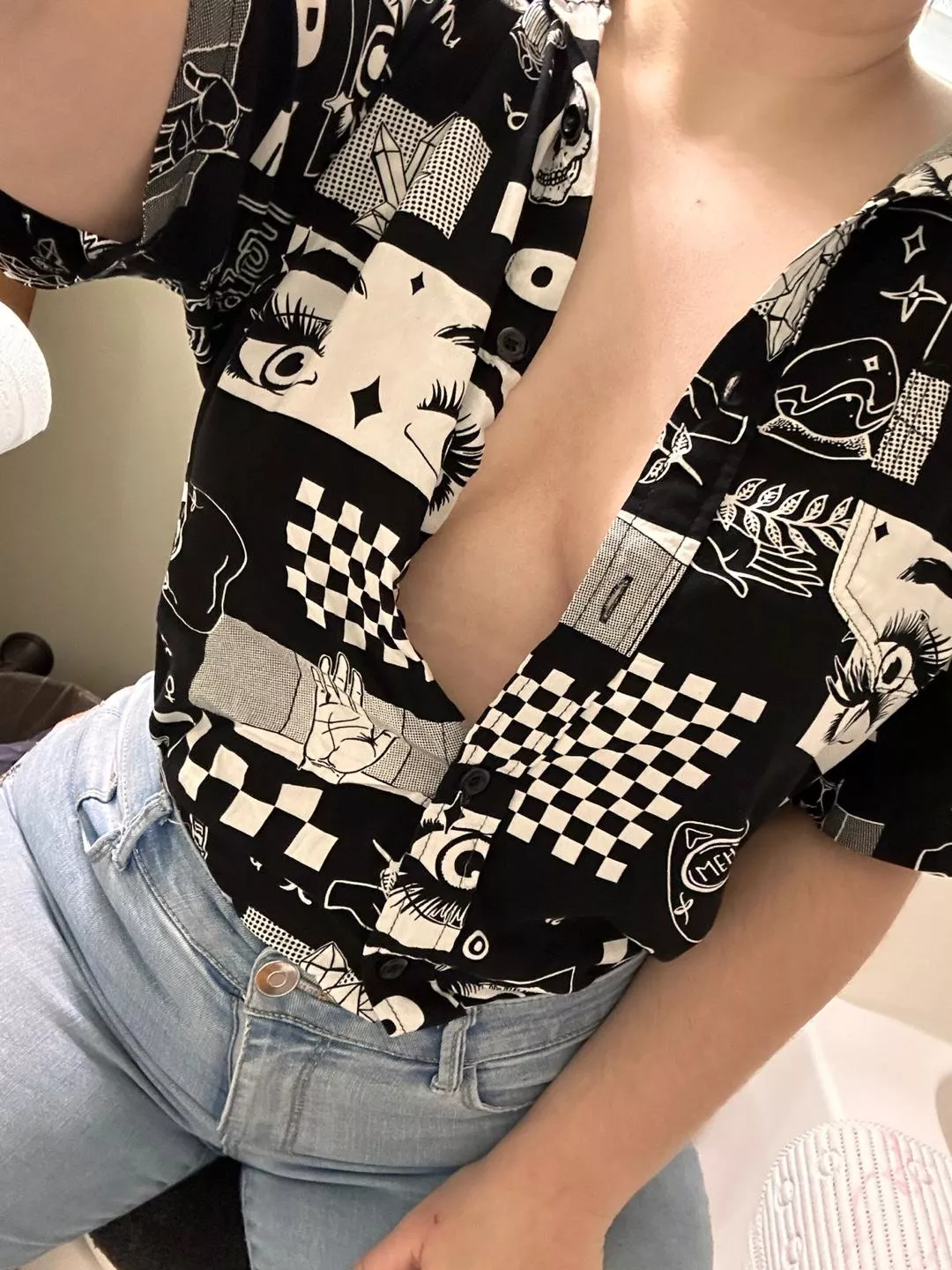 Feeling a little self conscious today but I still wanted to post something 🥰 posted by Laurie_Rose