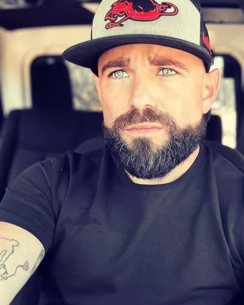 Good vibes only by sexypantsa_