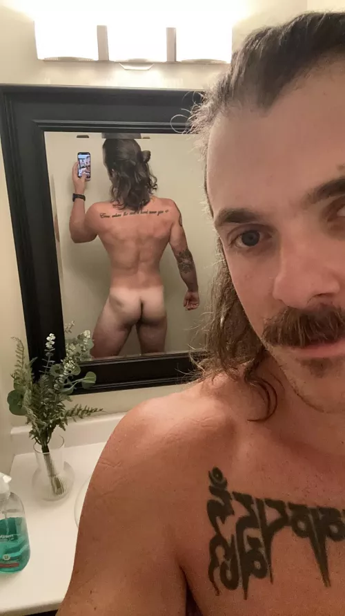 Happy hump day ladies by gao1919