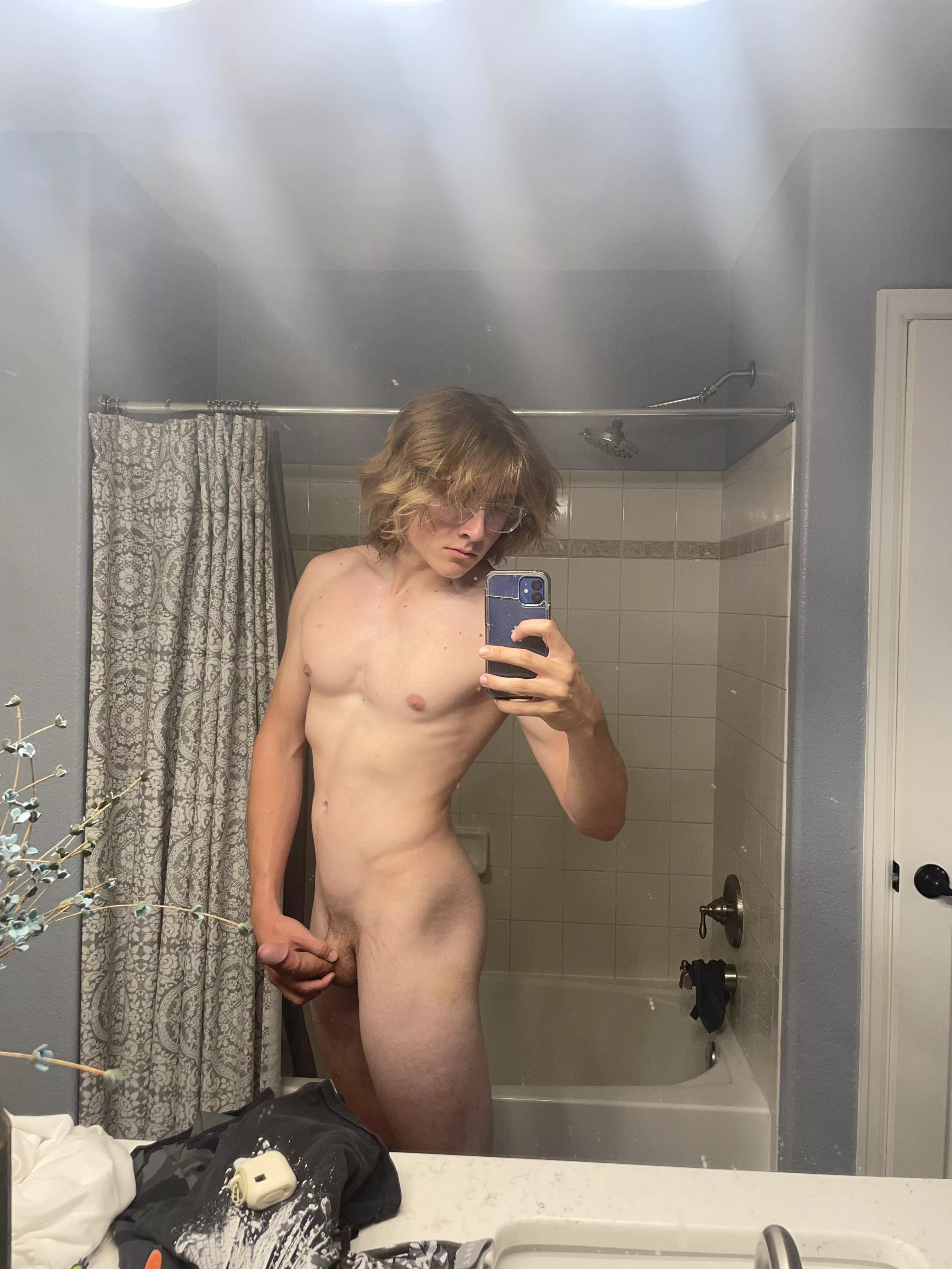 Hmu posted by Just-Party-6612