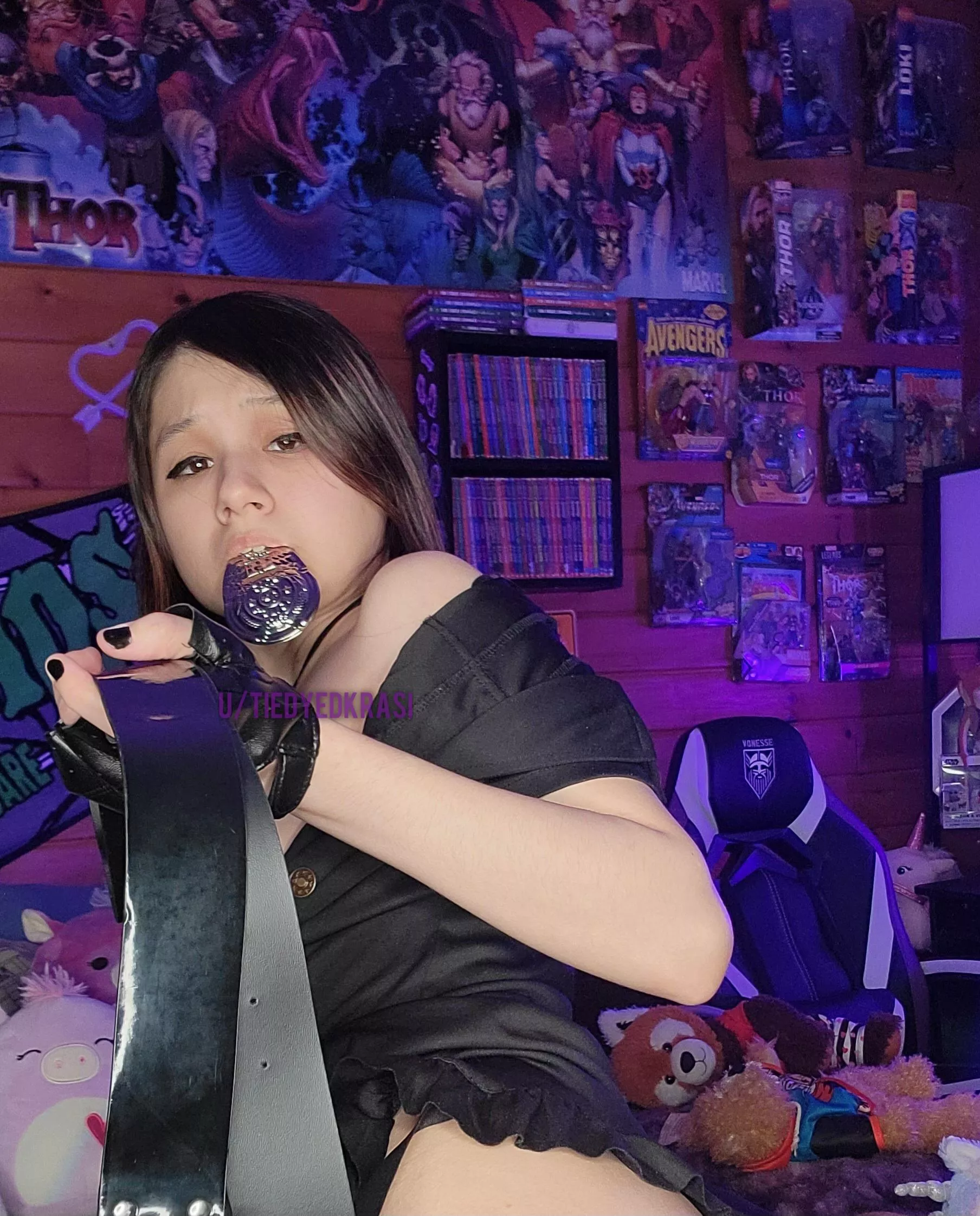 I wager you'd like to get to know a freaky, dorky Asian chick like me posted by tiedyedkrasi