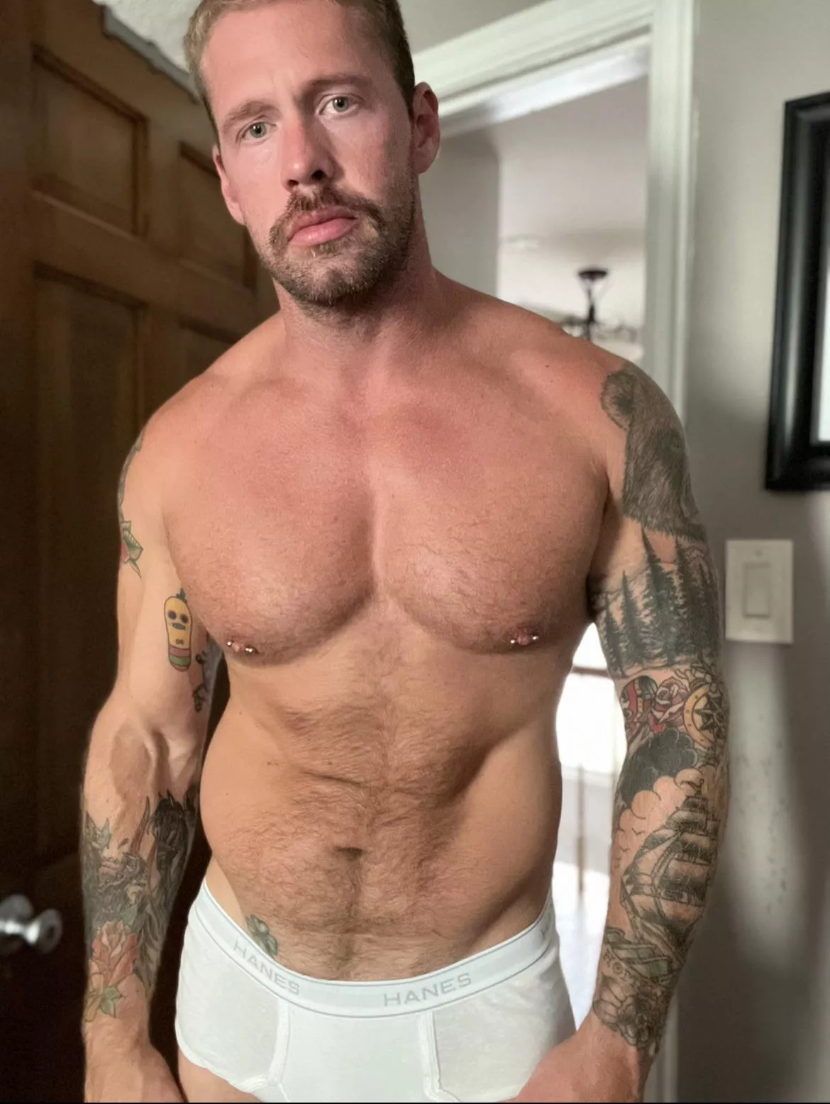 Just pain Hanes[36] posted by Ok_Yoghurt8979