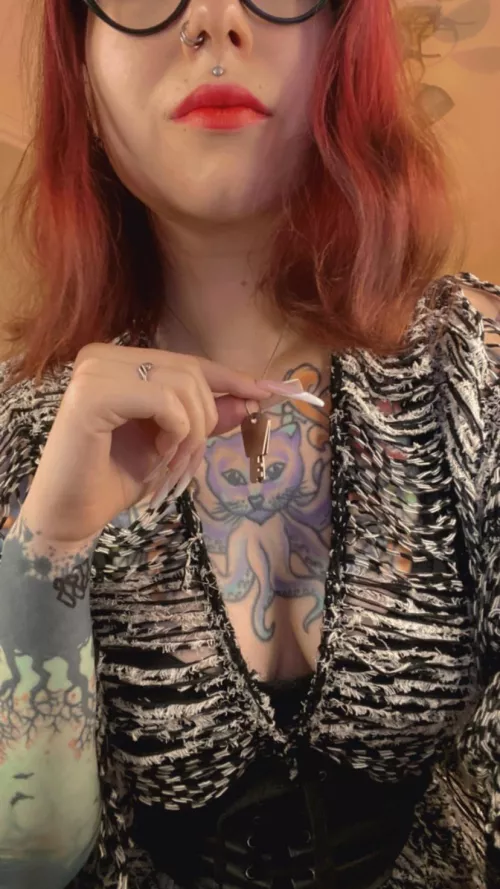 Let’s lock you https://m.chaturbate.com/amanita__pantherina/ by Amanita__Pantherina