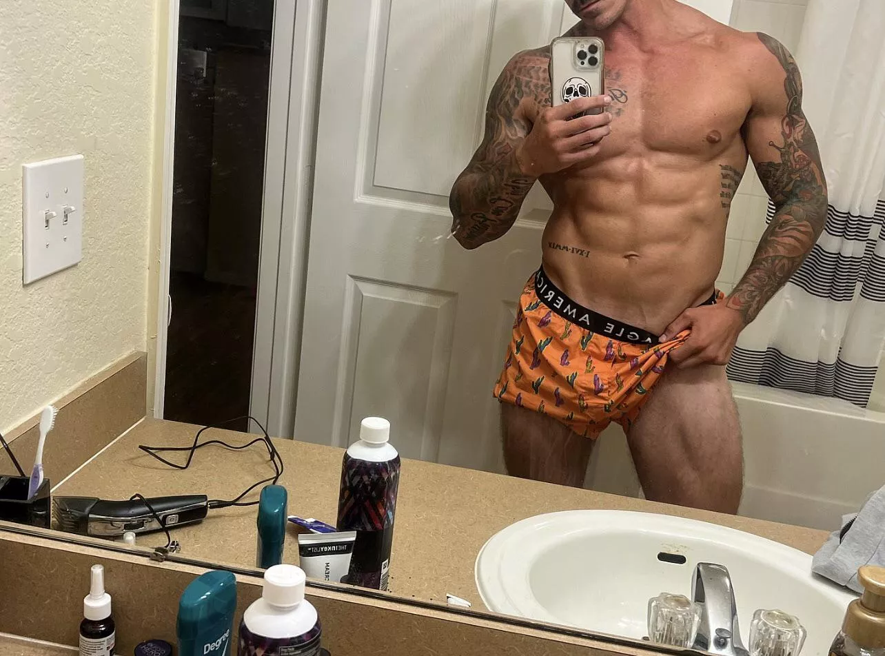 Looking to get my quads tatted. Thoughts? posted by Muscledudeshowoff