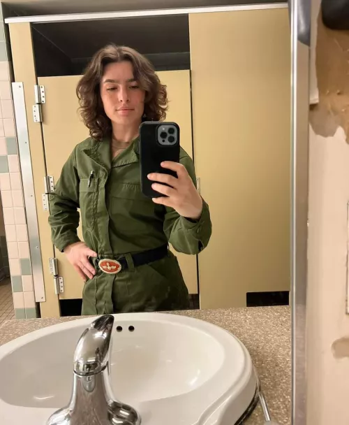 Navy gal by RadiumQuantative