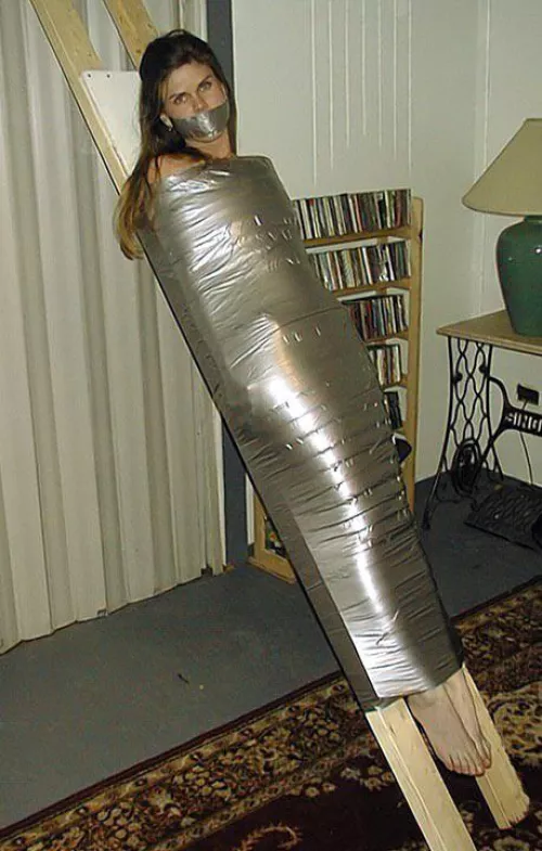 Seen this image a lot, it’s a classic. Does anyone know where it’s originally from? by GoshDangitGuy