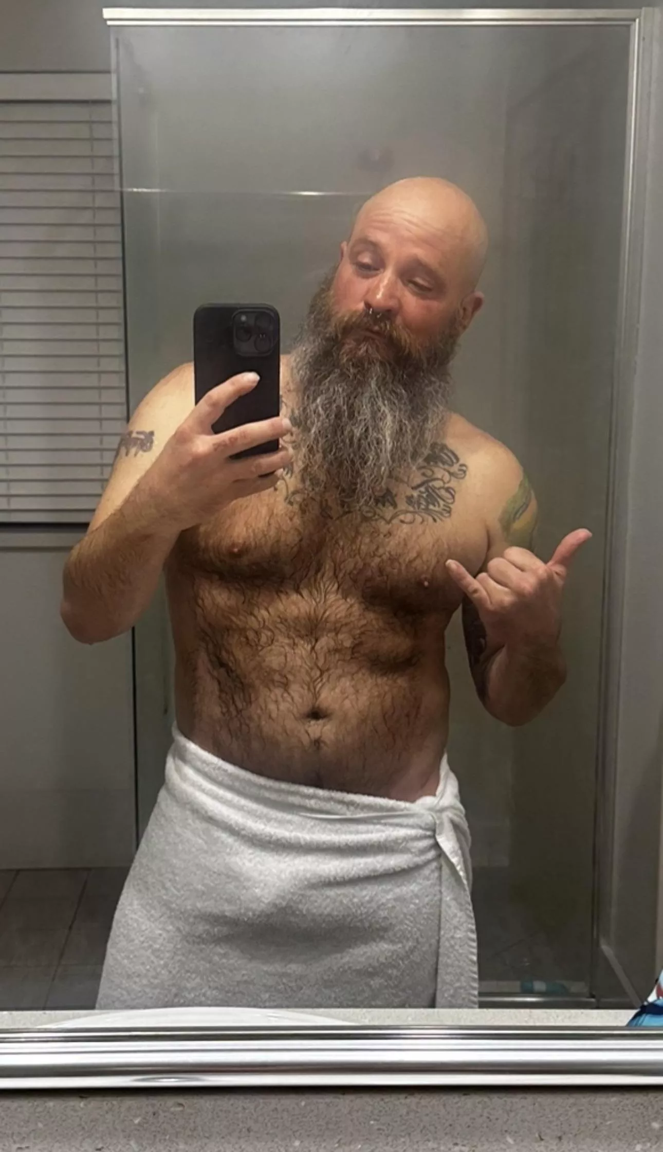 Shaka’s for y’all 🤙🏼 posted by the_saltwater_nomad